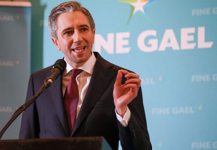 رئيس الوزراء الايرلندي سيمون هاريسفي